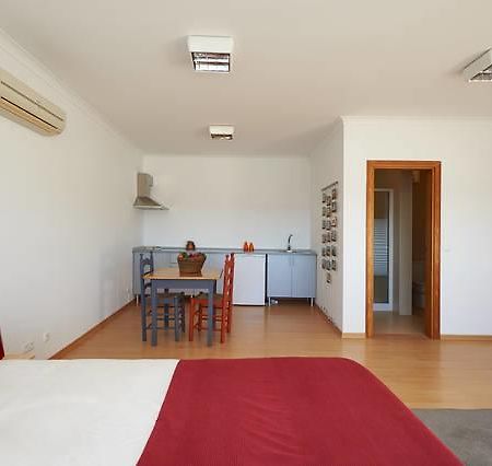Industrial Loft Apartment Terrugem Bagian luar foto